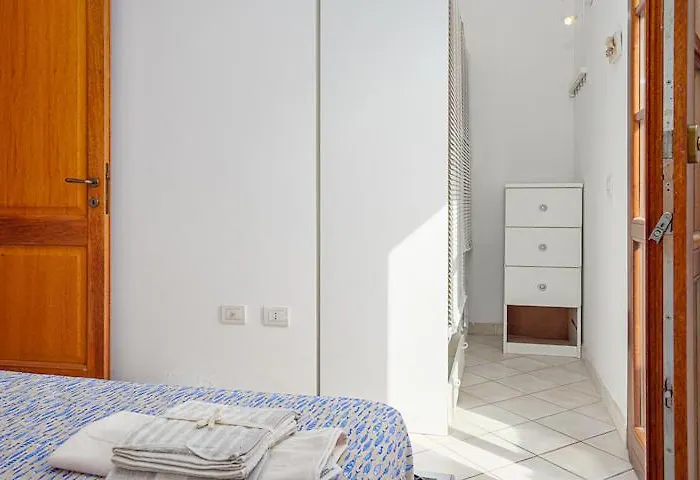 Apartamento In A 800 Mt Dalla Porto San Paolo (Sardinia)